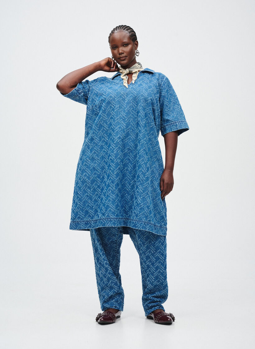 Kort denimkjole med teksturert mønster, Blue Denim ZigZag, Image