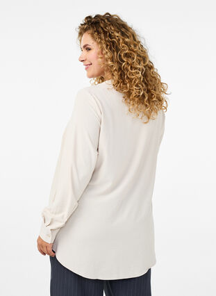 Zizzi FLASH - Skjortebluse med lange ermer, Beige, Model image number 2