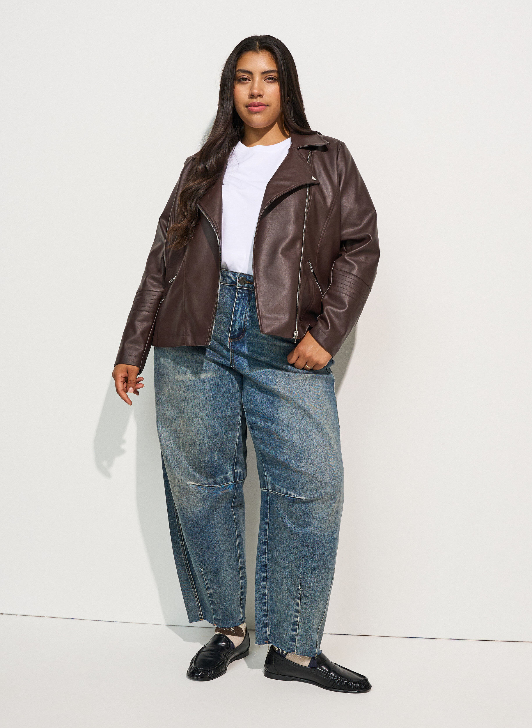 ZizziBikerjakke i imitert skinn, Brun, Model image number 1