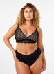 Bralette med blonder og myk vattering, Svart, Model image number 1