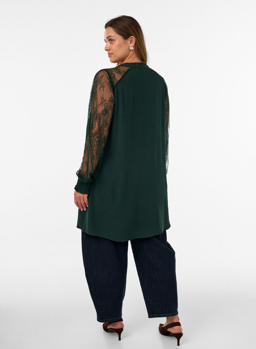 Tunika med gjennomsiktige blondeermer, Gr&oslash;nn, Model image number 2
