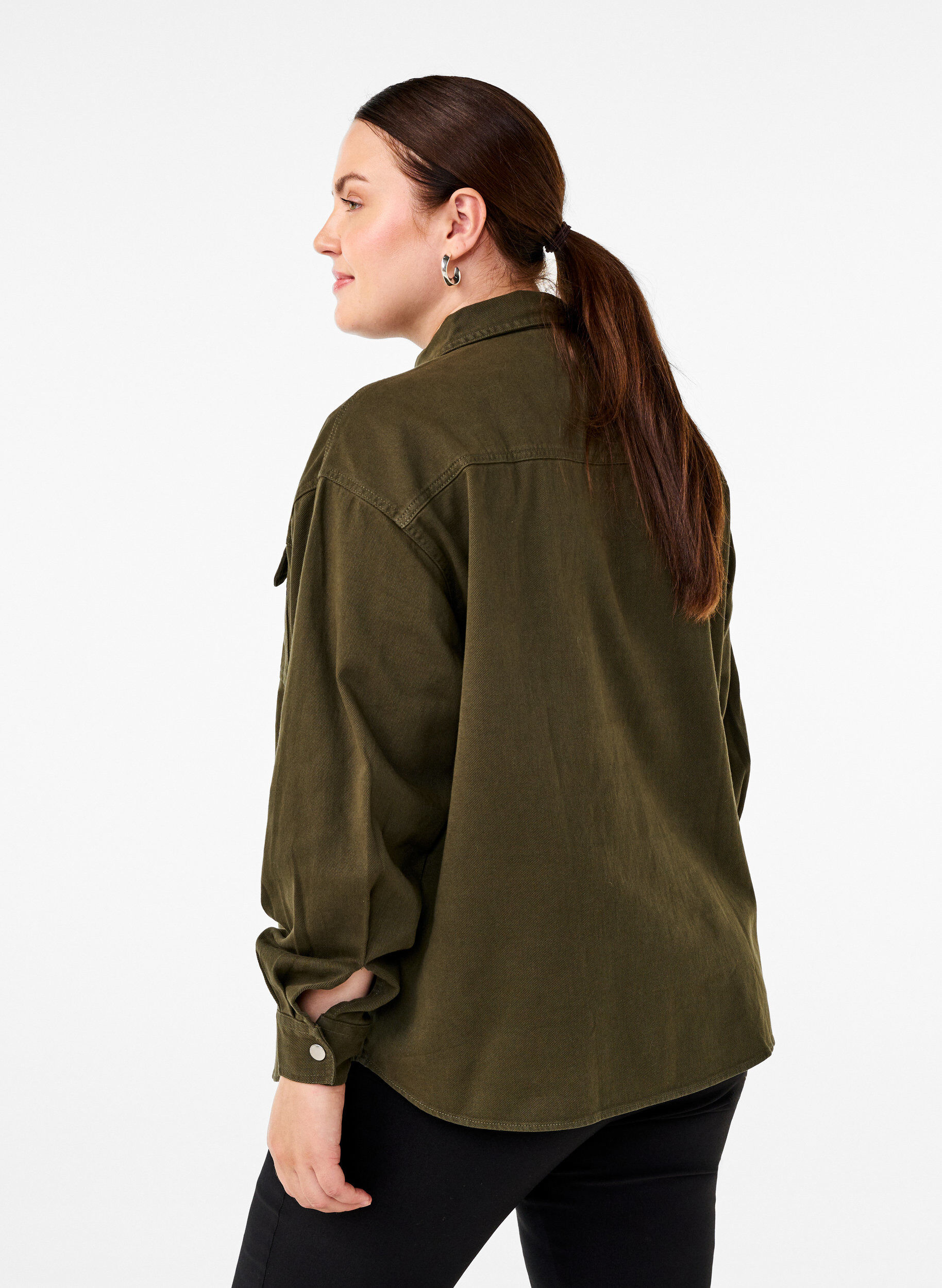 Zizzi Ensfarget dongeriskjorte med brystlommer, Forest Night, Model image number 1