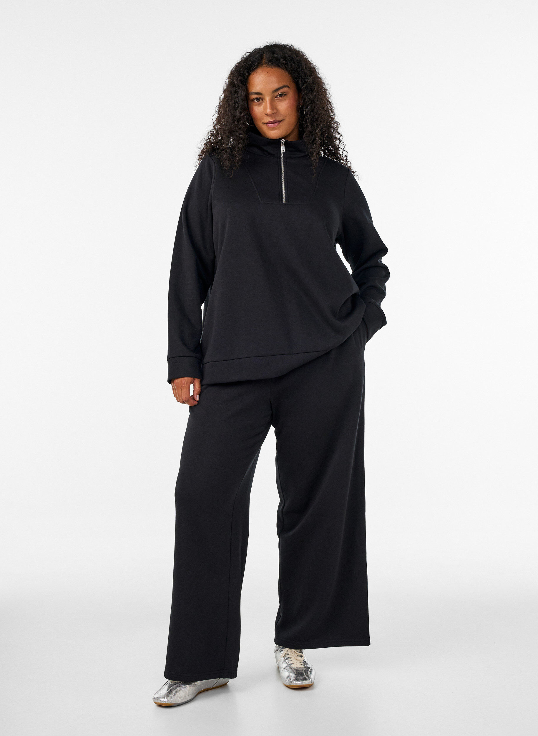 ZizziGenser med h&oslash;y hals og glidel&aring;s, Svart, Model image number 1