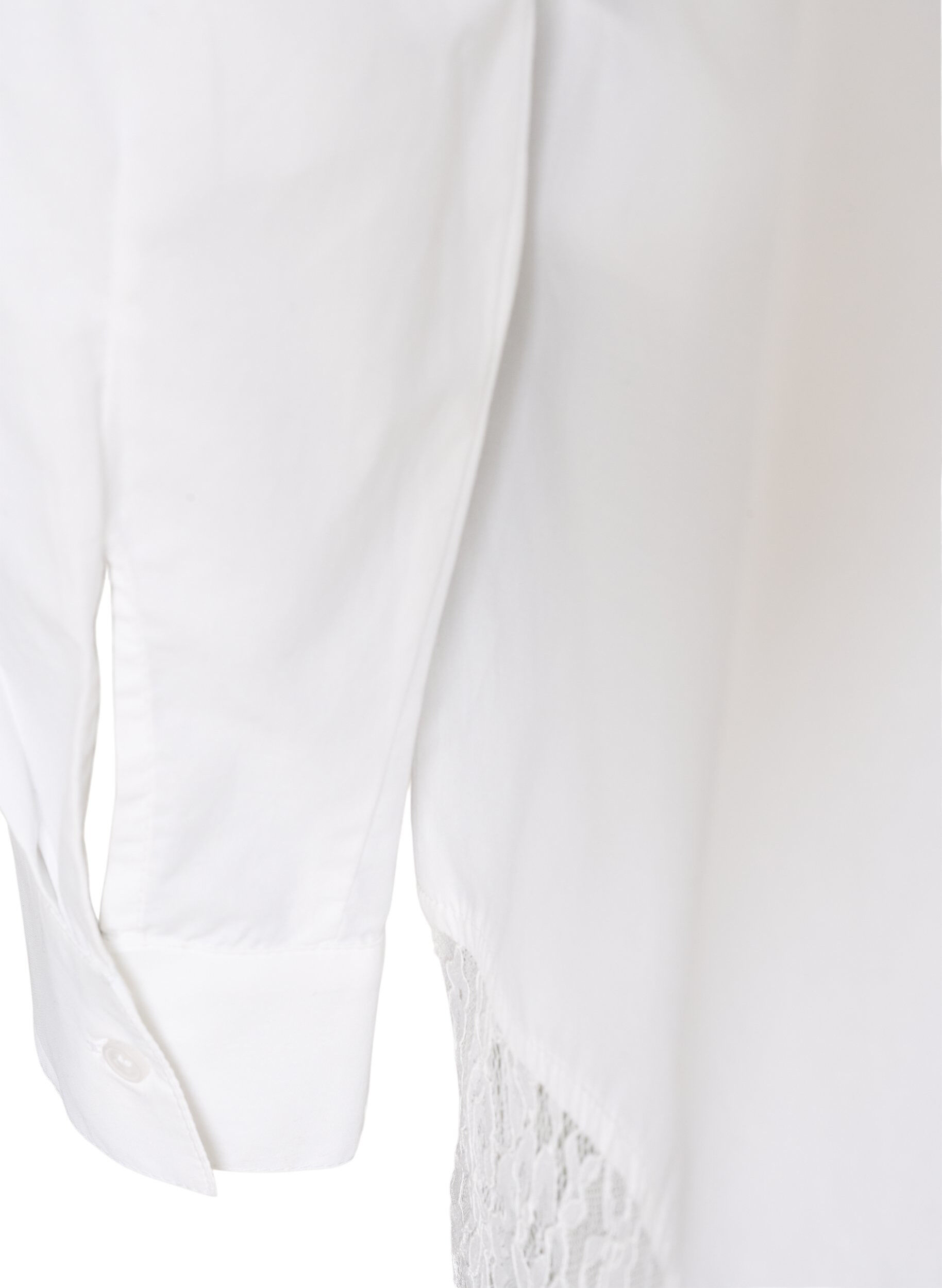 ZizziLoose skjorte med bred blondekant, Hvit, Packshot image number 3
