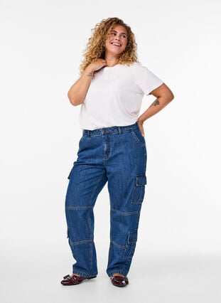 Zizzi Høymidjede cargojeans, Blue Denim, Model image number 0