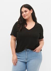 Kortermet bluse med blonder og V-hals, Black, Model