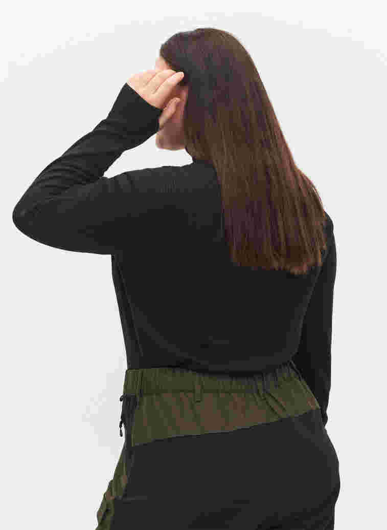 Bambus strikkegenser med høy hals og glidelås, Black, Model