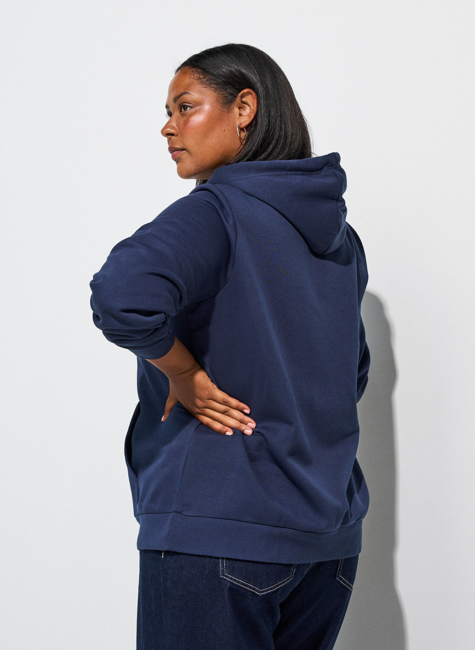 ZizziHettegenser med glidel&aring;s og lommer, Bl&aring;, Model image number 2