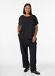 Kortermet bluse med rund hals, Svart, Model image number 1