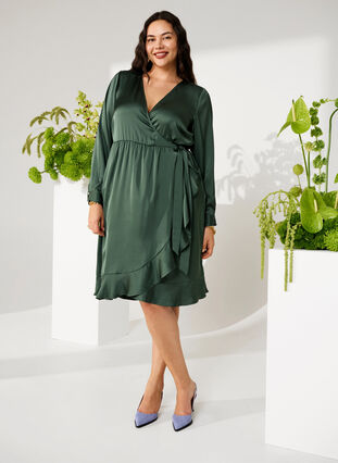 Zizzi Omslagskjole i sateng med lange ermer, Duck Green, Image image number 0