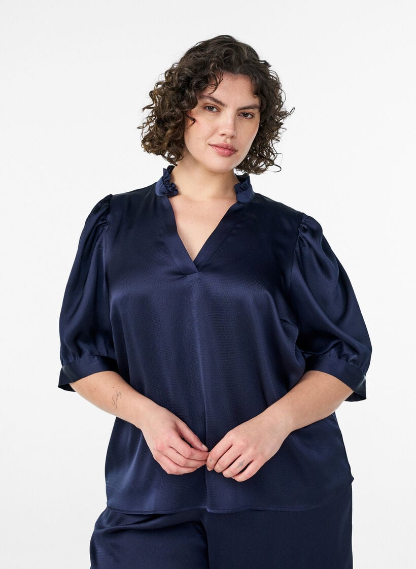 Bluse med satenglook, 1/2-ermer og volangkrage, Bl&aring;, Model image number 0