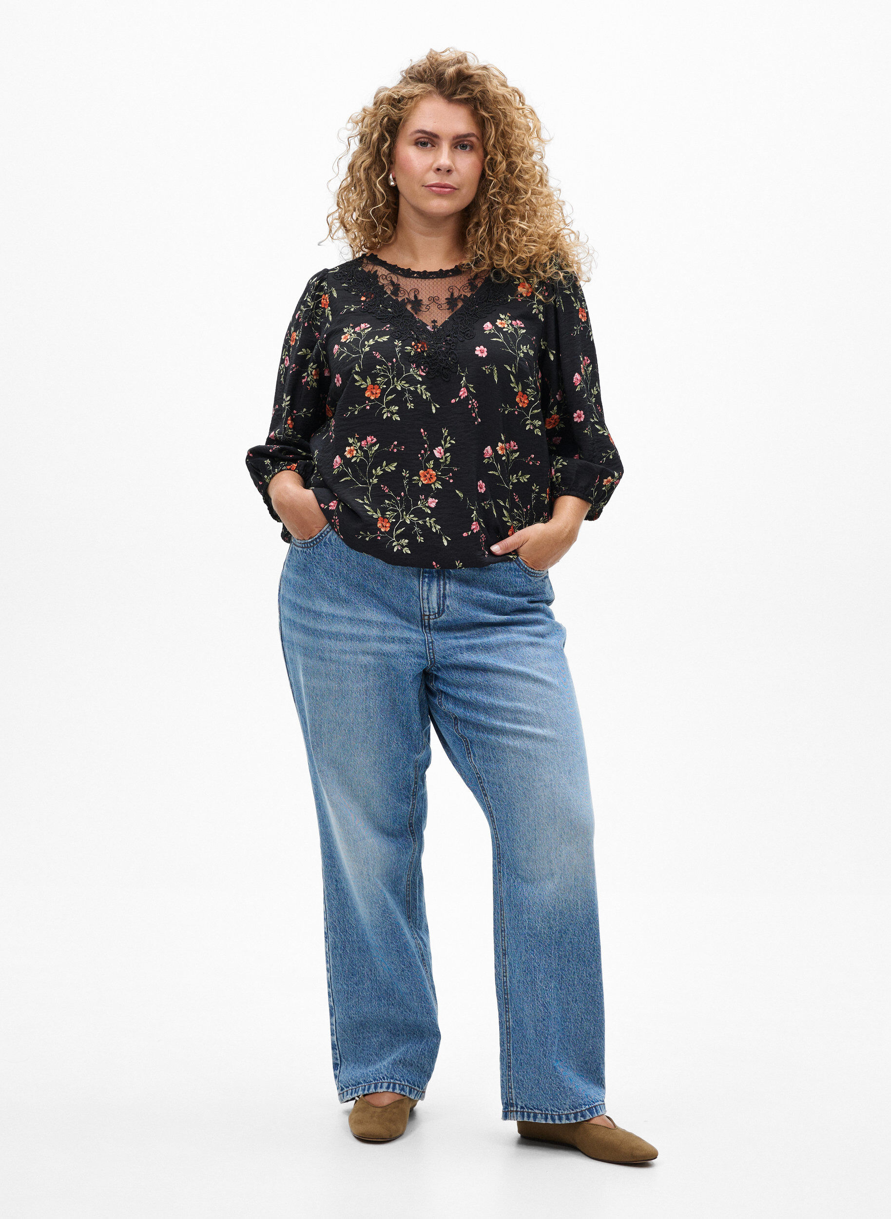 ZizziBluse med 3/4 ermer og blondedetaljer, Svart, Model image number 1