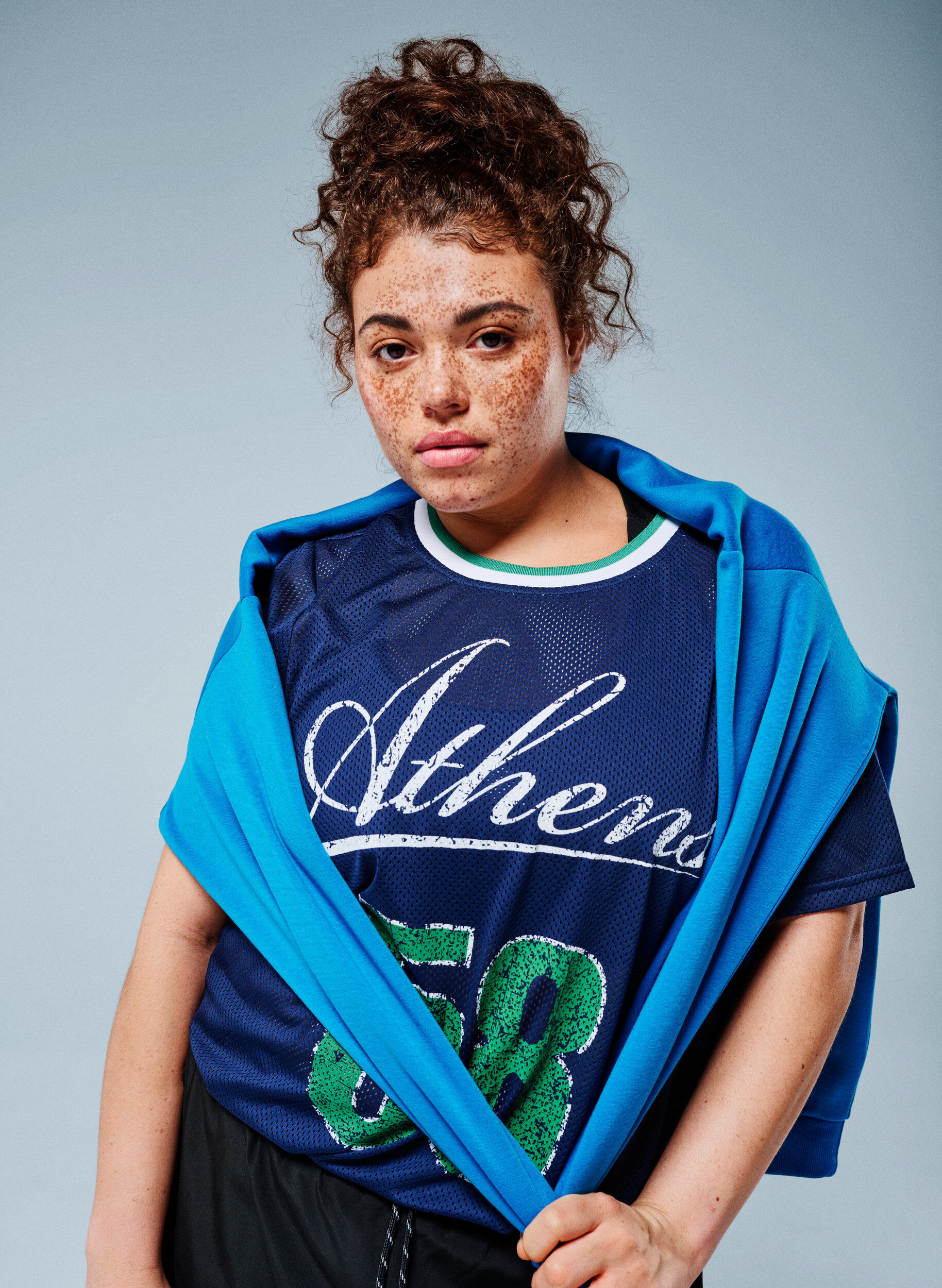 Zizzi Sporty t-skjorte i mesh med trykk foran, Bl&aring;, Image image number 0