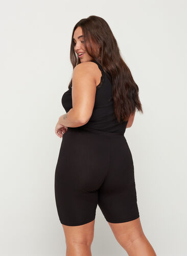 Ensfargede basis sykkelshorts, Black, Model image number 1