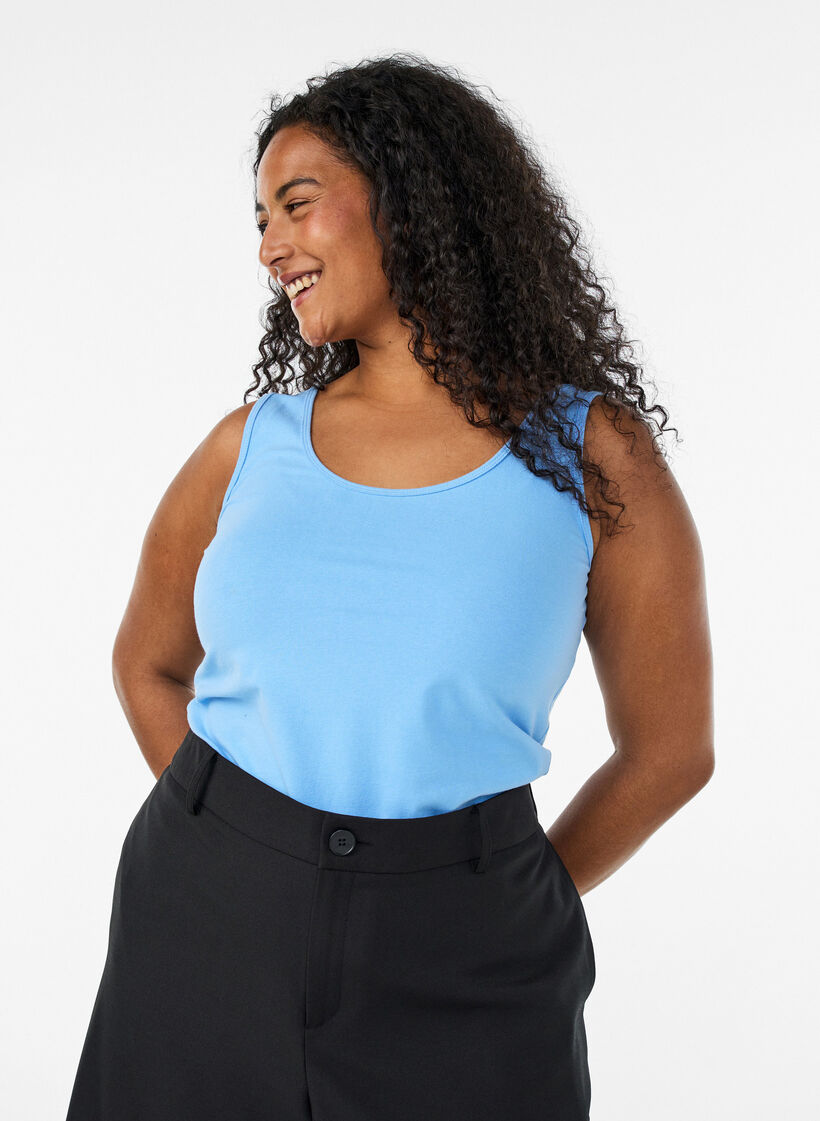Ensfarget basic topp i bomull, Bl&aring;, Model image number 0
