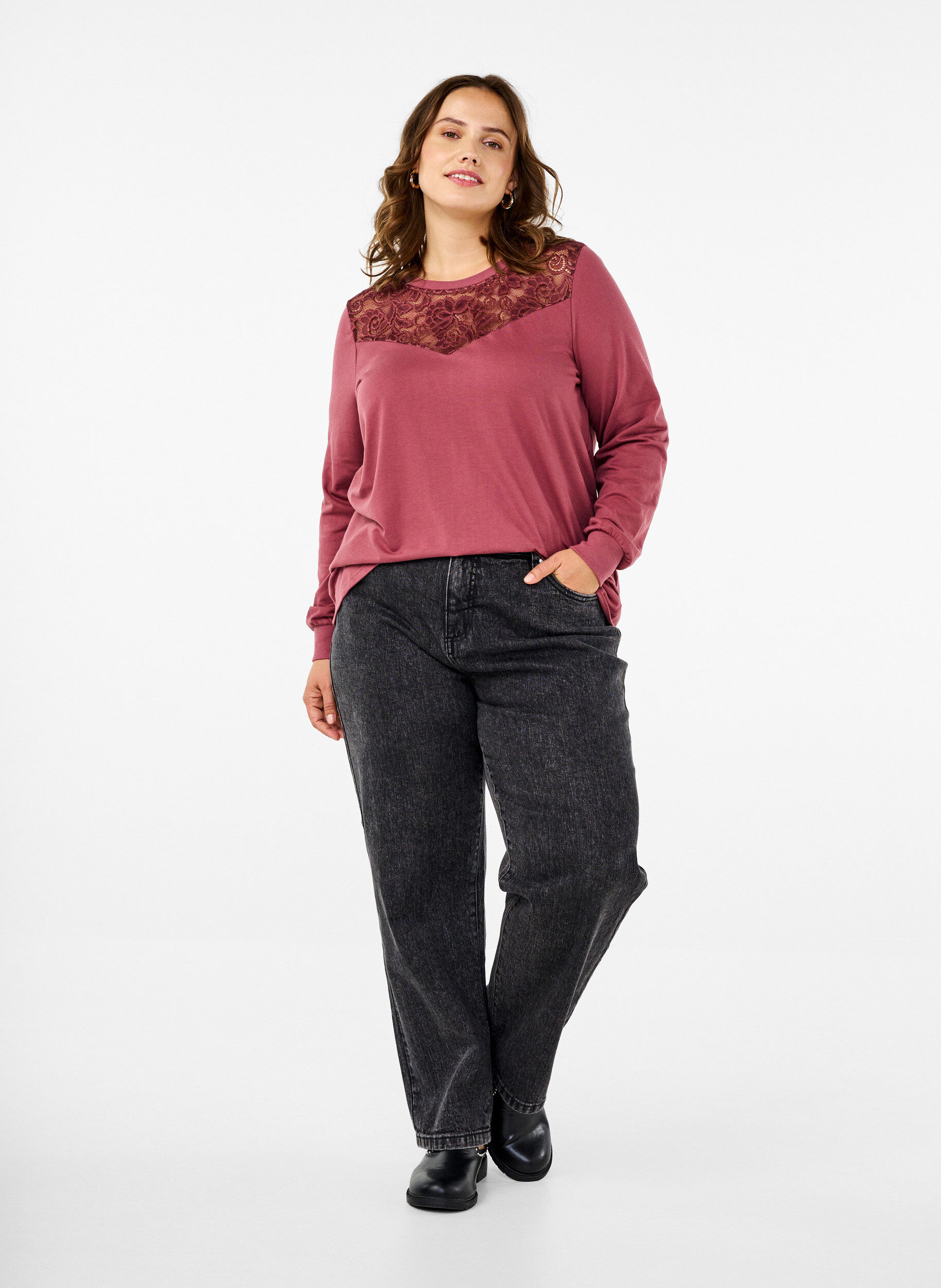 Zizzi Genser med blondedetaljer, Rose Brown, Model image number 2