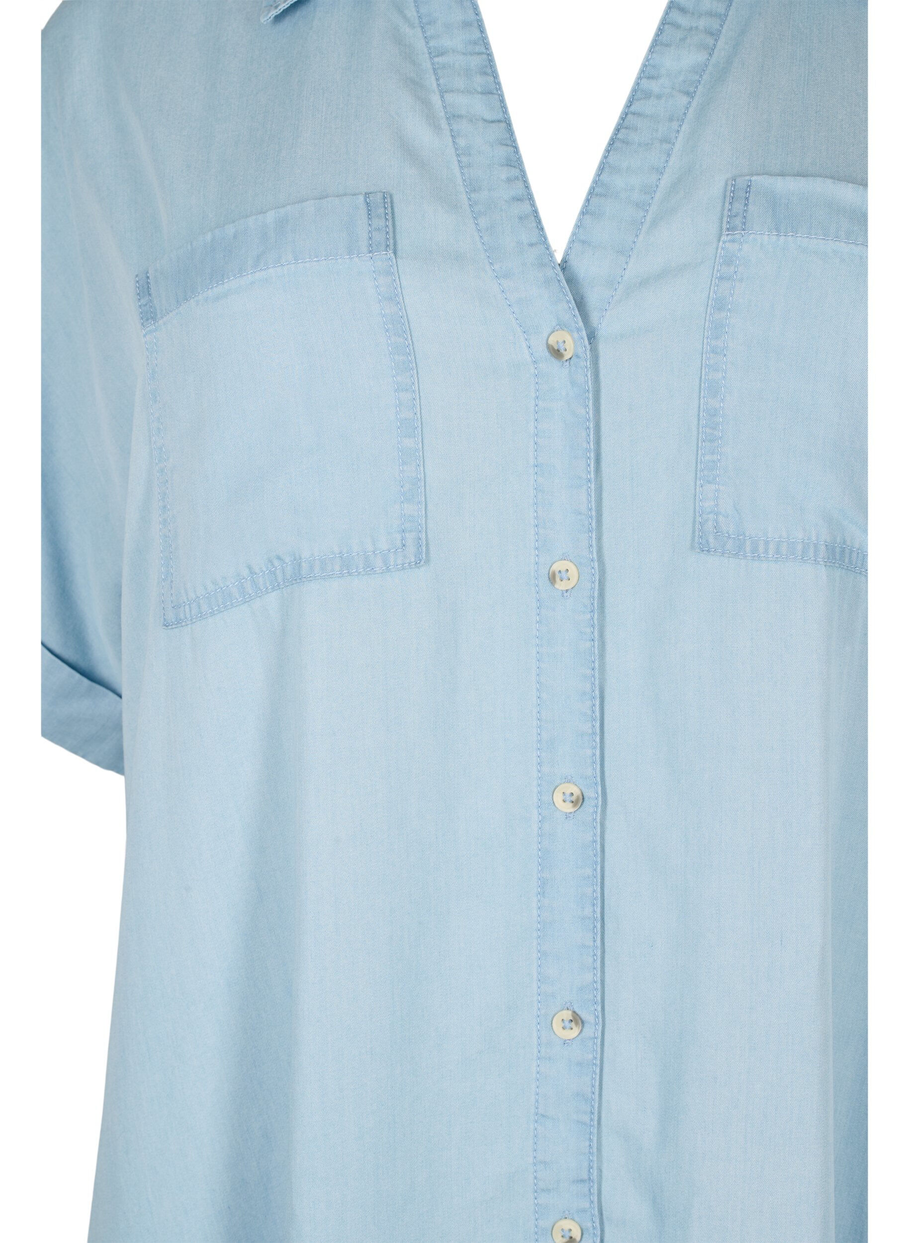 Zizzi Kortermet skjortekjole i lyocell (TENCEL&trade;), Light blue denim, Packshot image number 2