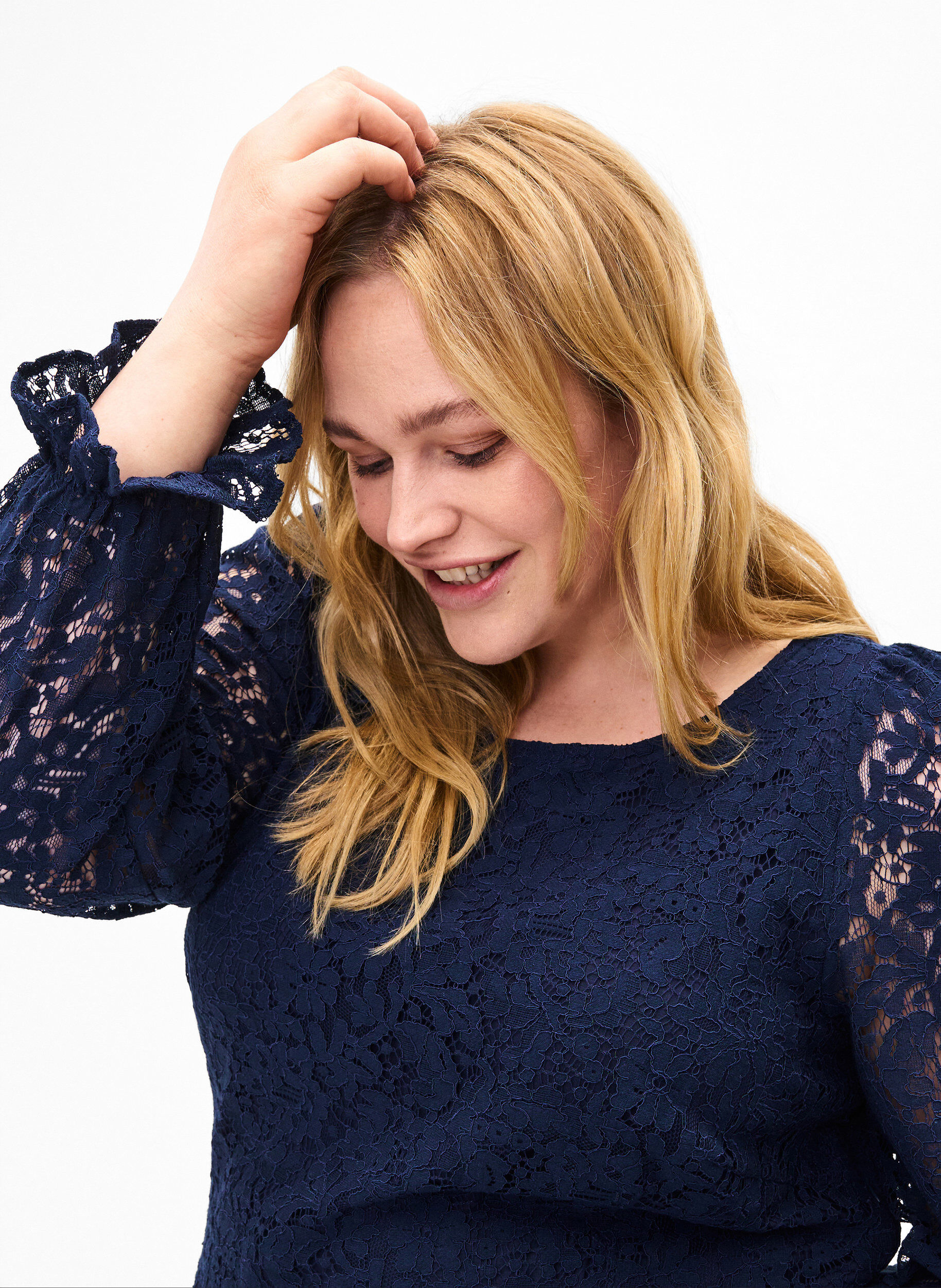 Zizzi Blondebluse med lange ermer, Navy Blazer, Model image number 2