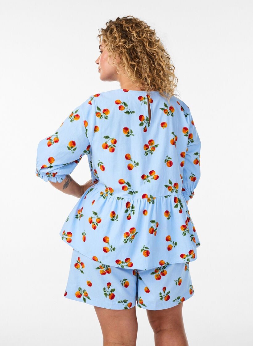 Bomullsshorts med tomattrykk og h&oslash;y midje, Bl&aring;, Model image number 2