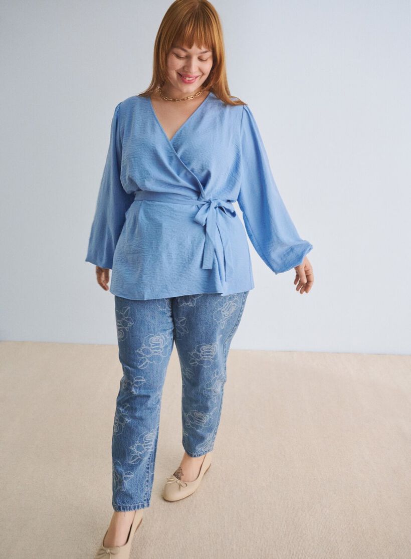 Jeans med detaljer, , Model