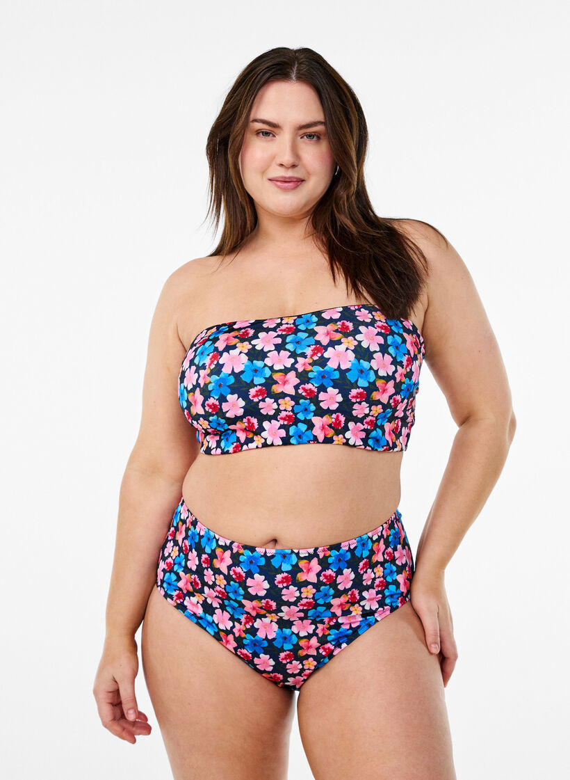 Blomstret bandeau bikinitopp, Multi Flower AOP, Model