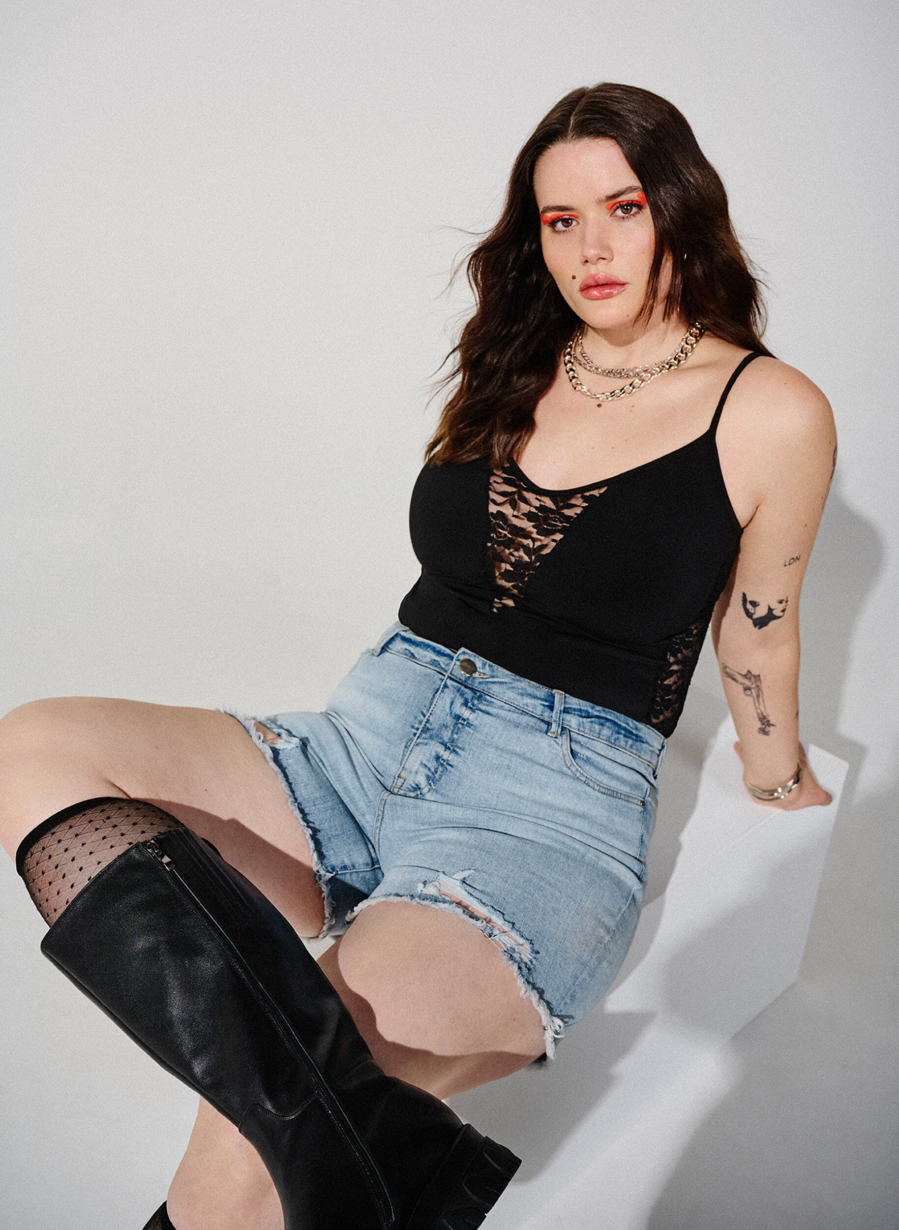 Zizzi Bodystocking med blonder og smale stropper, Black, Image image number 0