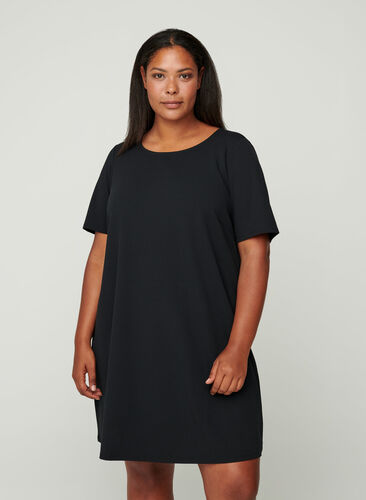 Kortermet kjole med rund hals, Black, Model image number 0