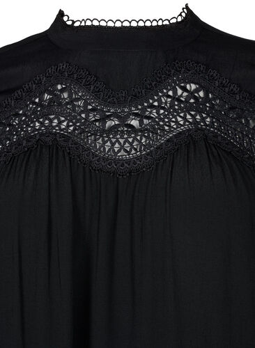 Kjole i viskose med broderte detaljer, Black, Packshot image number 2
