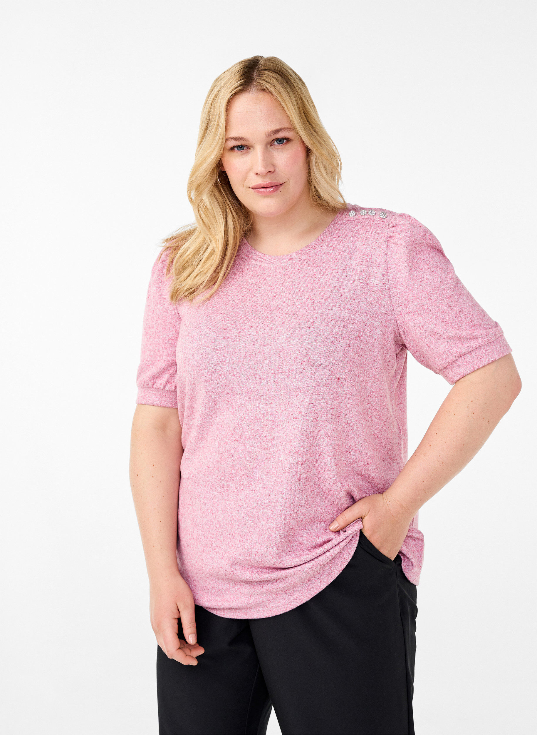 Zizzi Bluse med knappedetaljer og korte puffermer, R&oslash;d, Model image number 0