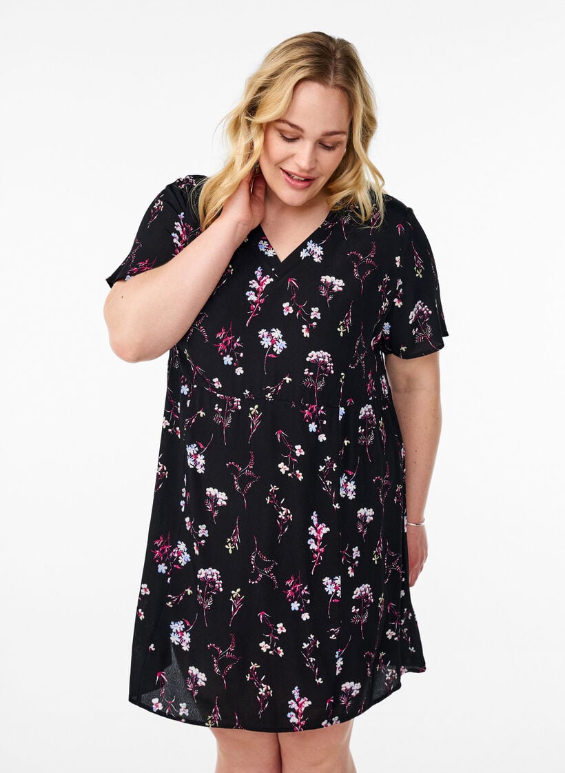 Kort kjole med blomstertrykk, Svart, Model image number 0