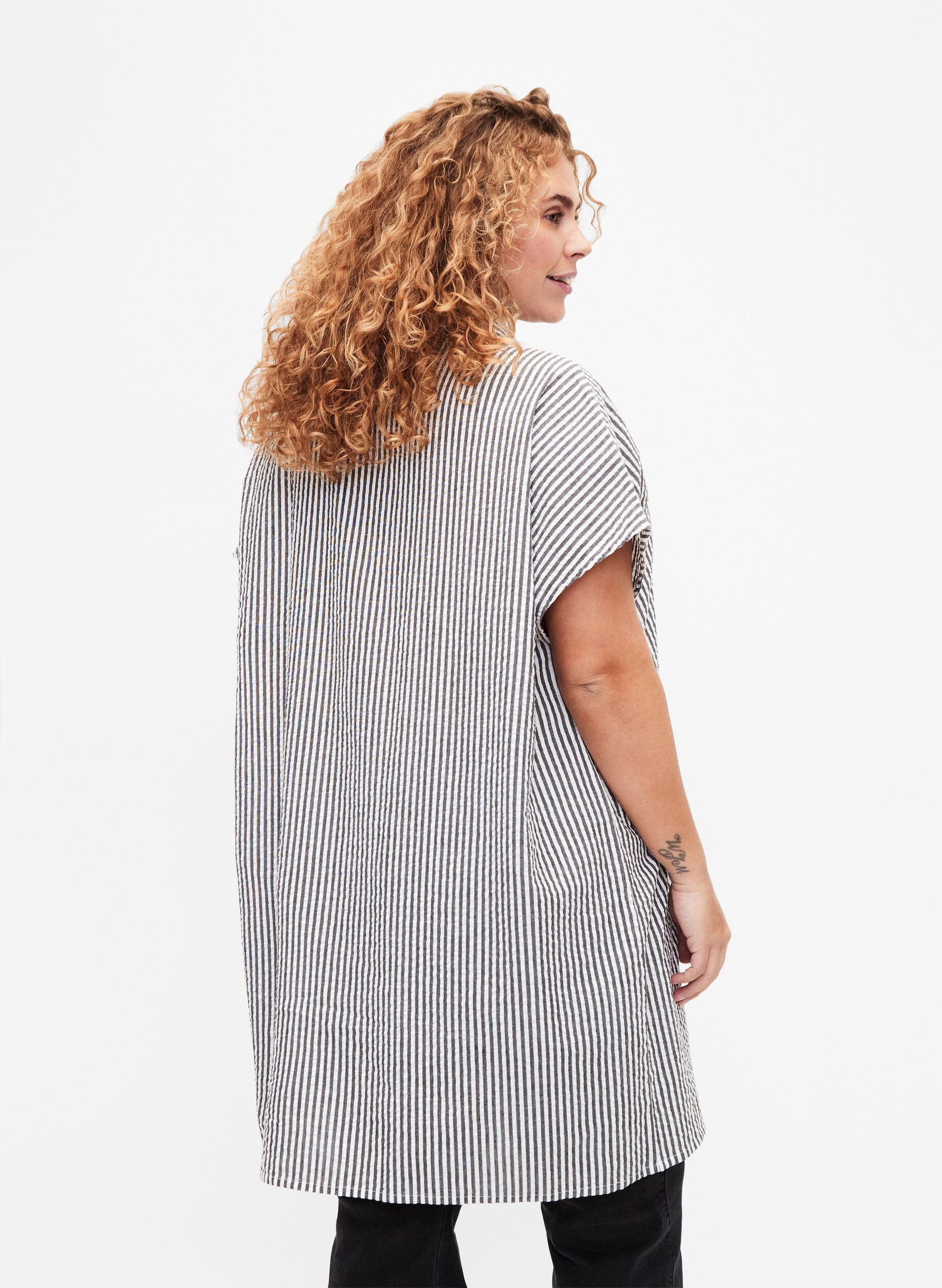 Zizzi Lang stripete bomullsskjorte, Black, Model image number 1