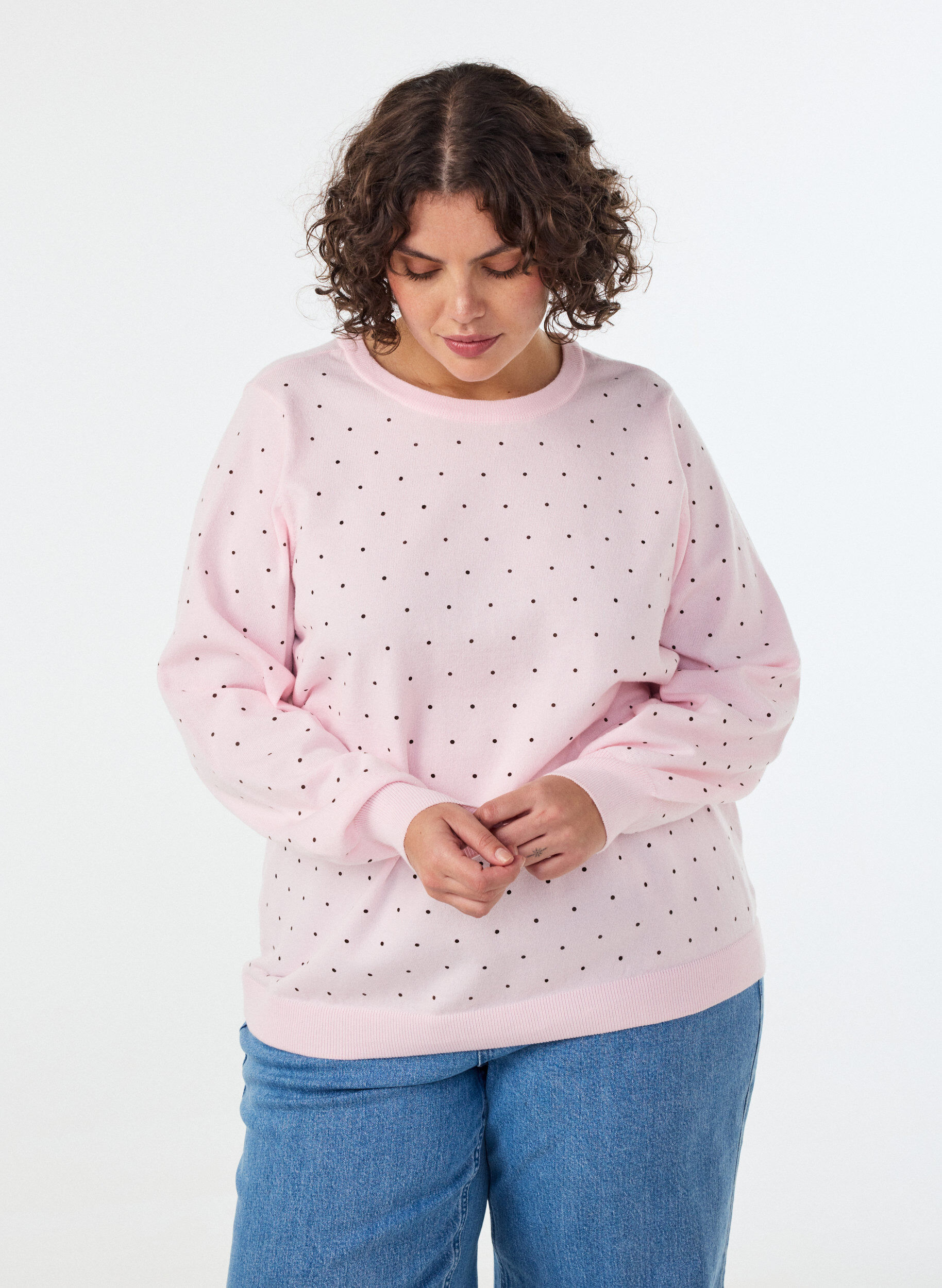 Strikkebluse med sm&aring; prikker, Rosa, Model