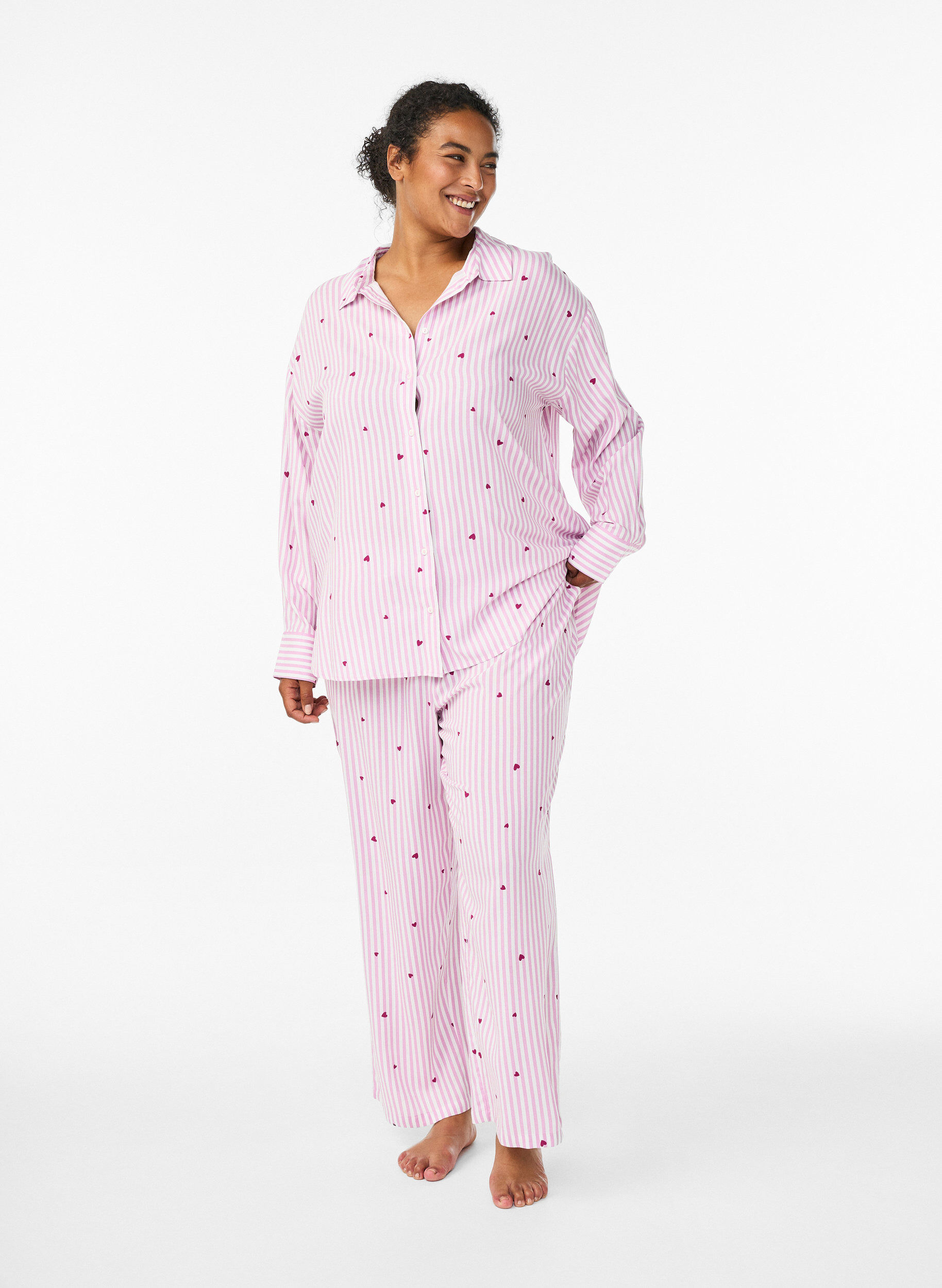 ZizziNattkjole med striper og hjerter, Rosa, Model image number 1
