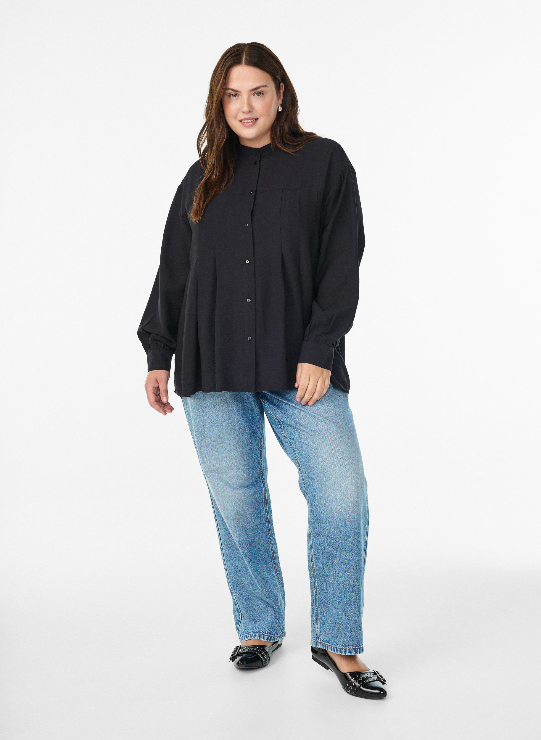 Zizzi Viskoseskjorte med A-linjeform, Svart, Model image number 1