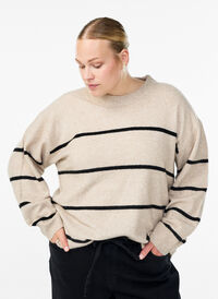 Løsstripet genser, Beige Løsstripet genser, Beige, Model
