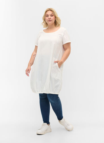 Kortermet kjole i bomull, Bright White, Model image number 2