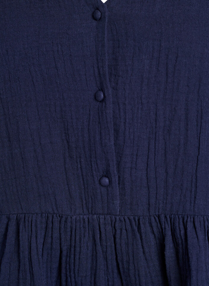 Ermel&oslash;s bluse i bomullsmusselin med volanger, Bl&aring;, Packshot image number 2