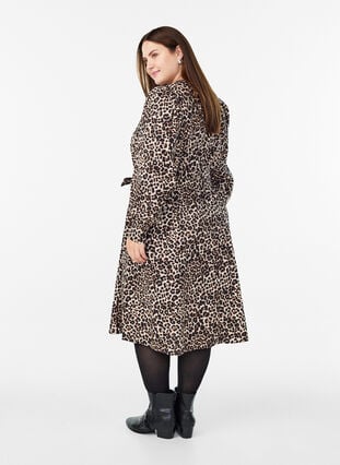 Zizzi Kjole i økologisk bomull med knytebelte, Brun, Model image number 1