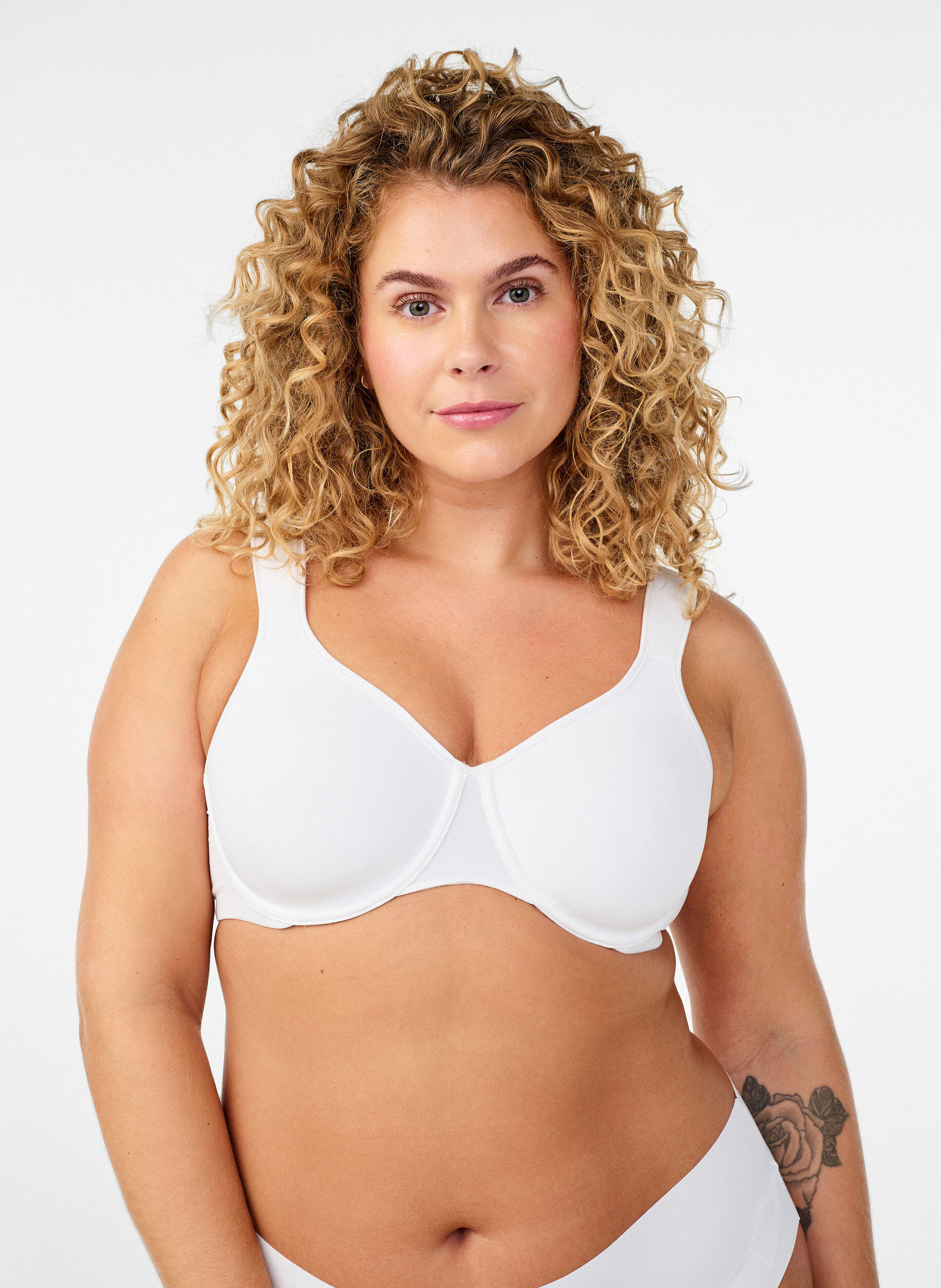 Minimizer-BH med polstrede stropper, Hvit, Model