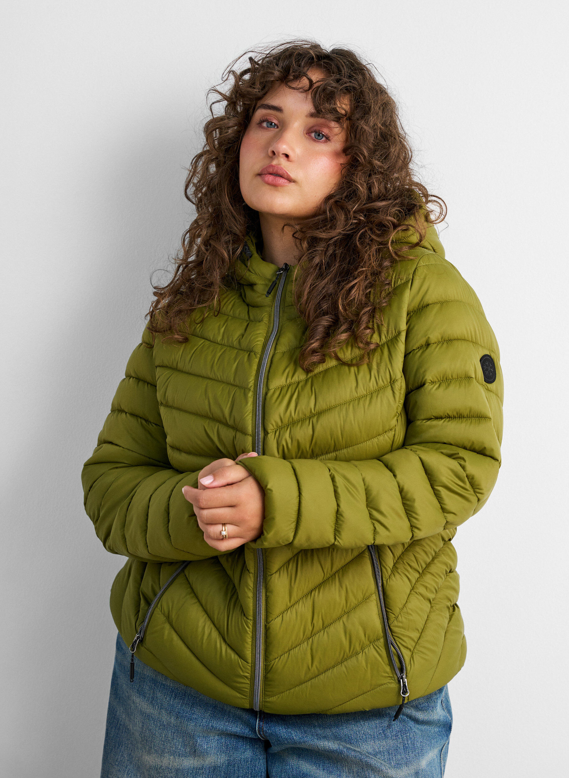 ZizziLett jakke med hette, Gr&oslash;nn, Model image number 0