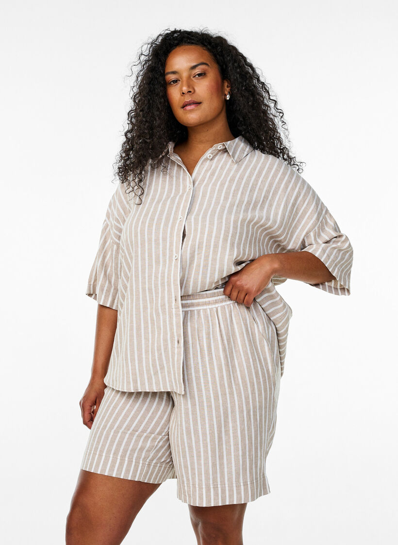 Stripete shorts i lin og viskose, Beige, Model image number 0