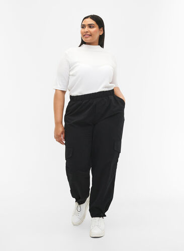 Kort cargobukse med justerbar elastikk, Black, Model image number 0