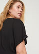 Kortermet bluse med rund hals, Svart, Model image number 3