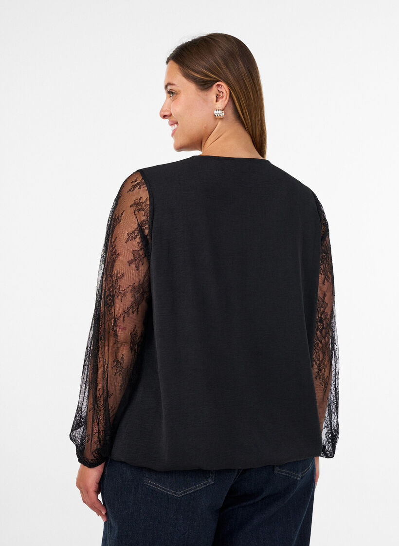 Bluse med ballongermer i blonder, Svart, Model image number 2