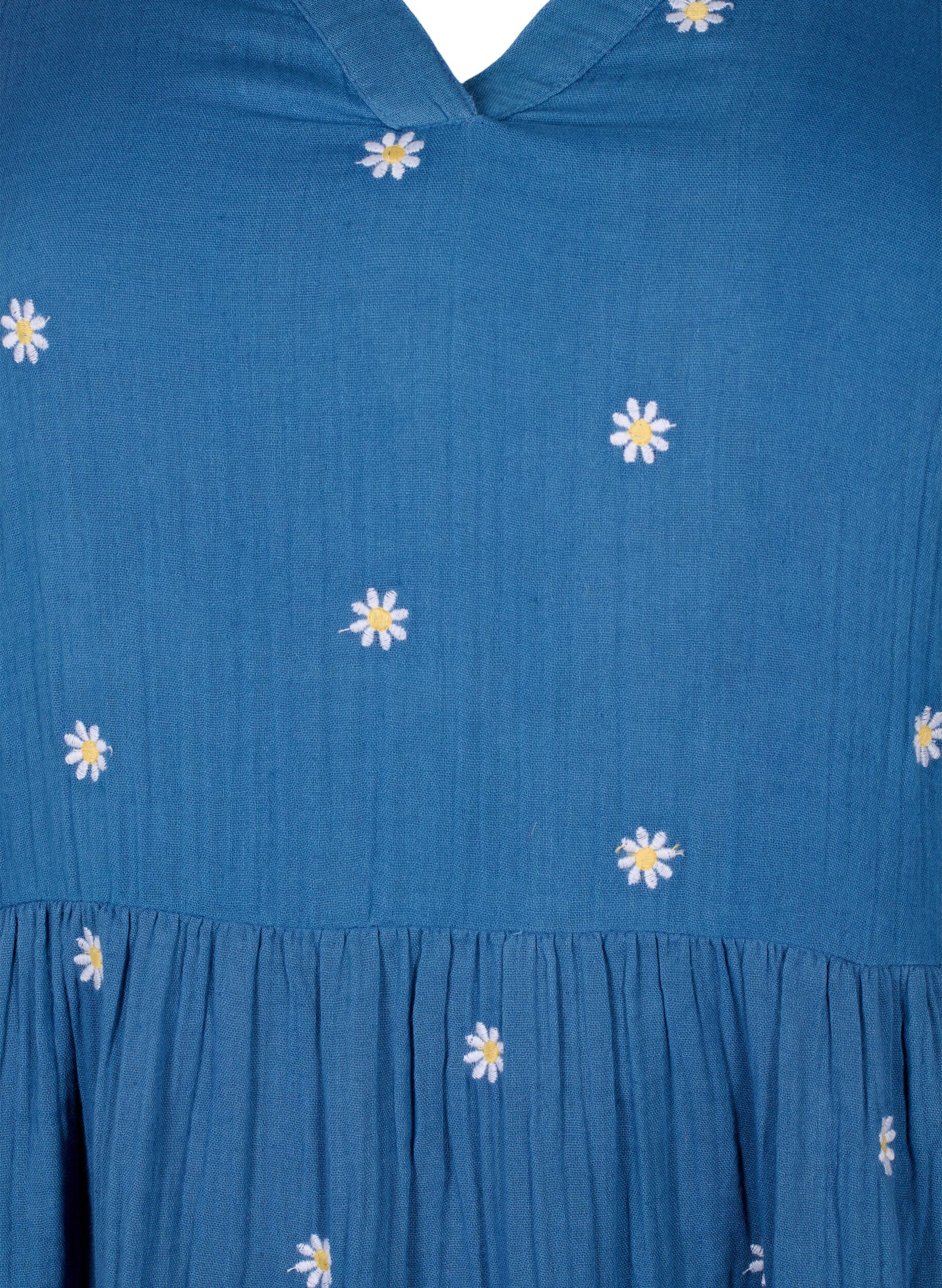 Zizzi Myk bomullskjole med broderte blomster, Blue Horizon Daisy, Packshot image number 2
