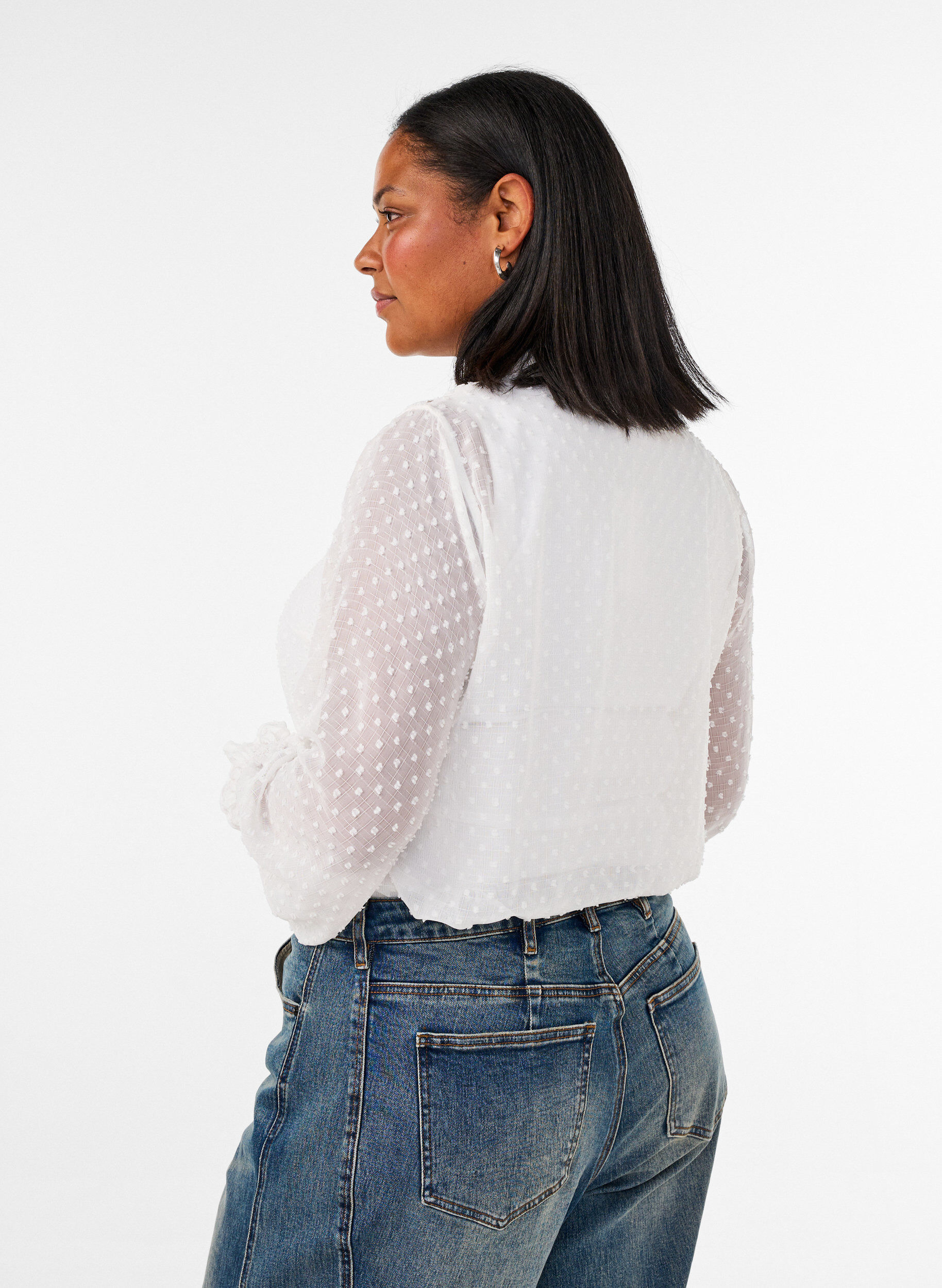 ZizziSkjortebluse med blondeinnlegg og prikkem&oslash;nster, Vanilje, Model image number 2