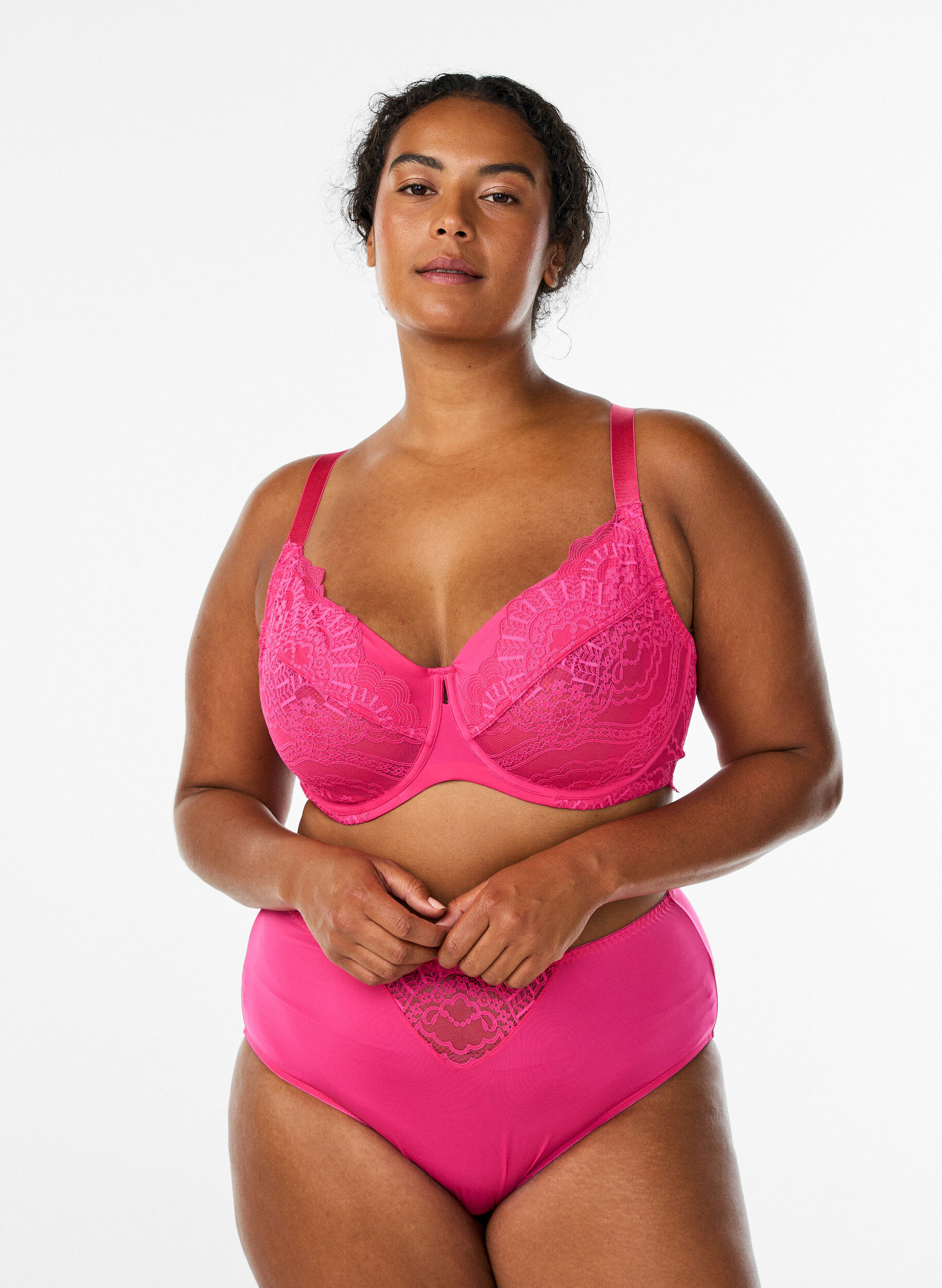 Zizzi Heldekkende b&oslash;yle-BH med blonder, Rosa, Model image number 1