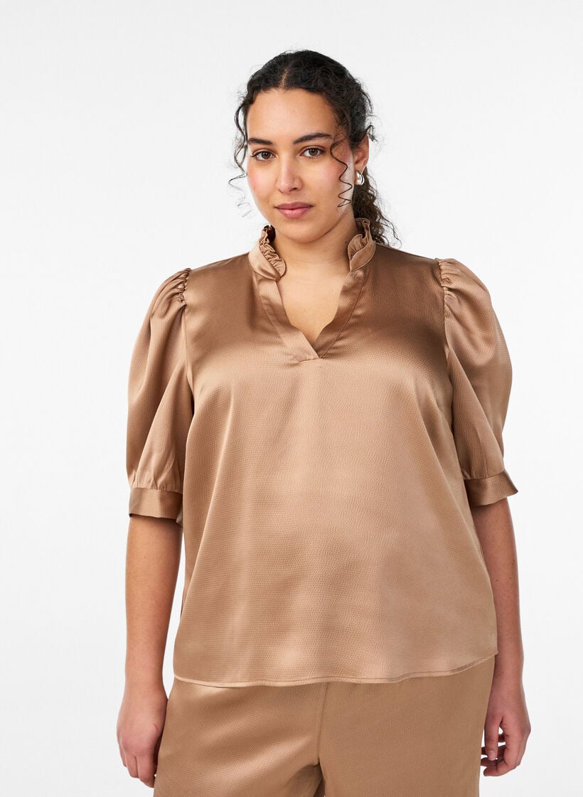 Bluse med satenglook, 1/2-ermer og volangkrage, Brun, Model image number 0