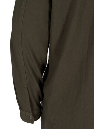 Lang bomullsskjorte med brystlommer, Khaki Green, Packshot image number 3