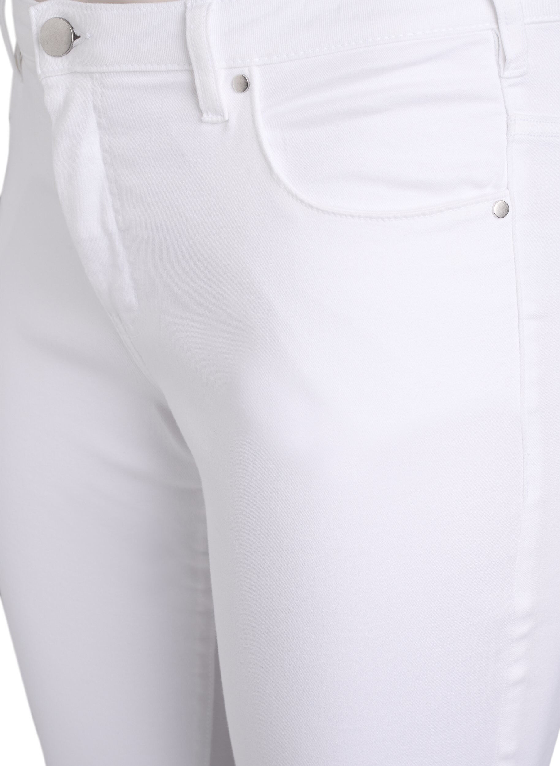 ZizziSlim fit Emily jeans med normal h&oslash;yde i livet, Hvit, Packshot image number 2